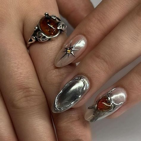 isla berlin ✦✦ on Instagram: "Dazzling set by @kekes_nails to tell you this week is looking almost full✨💐 Book now b4 it’s too late💍" Berlin Nails, Too Late, To Tell, Berlin, Nails, Books, On Instagram, Instagram