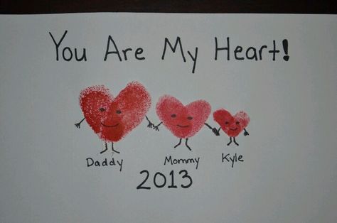 Thumb print heart family. Finger Print Valentine Crafts For Kids, Thumb Print Heart Painting, Family Thumbprint Art, Thumb Heart Painting, Thumb Print Ideas, Thumb Print Heart, Thumb Print Art, Finger Print Heart, Thumb Painting