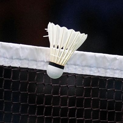 THAT’S TIGHT! Lin Dan played a tight net shot against Chen Long in earlier action at the 2013 World Badminton Championships today. This shuttle is hanging from a thread on Chen Longs side. Who gets the point or does anybody? Shuttle Badminton, Badminton Outfit, Lin Dan, Badminton Nets, Dan Lin, Chen Long, Play Badminton, Badminton Net, Team Ideas