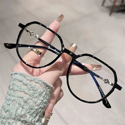 Faster shipping. Better service Glasses For Square Face, Glasses For Oval Faces, Cute Glasses Frames, Glasses For Round Faces, Glasses For Face Shape, Geek Glasses, Classy Glasses, Casual Shoes Women Sneakers, Glasses Inspiration