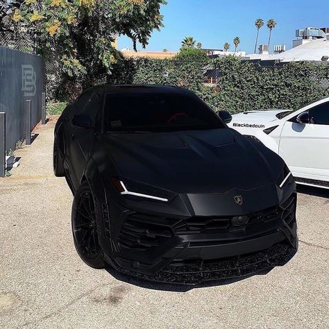 Lamborghini Urus Black, Urus Black, Lamborghini Egoista, Lamborghini Interior, Black Lamborghini, Tmax Yamaha, Carros Lamborghini, Lamborghini Aventador Roadster, Aventador Lamborghini