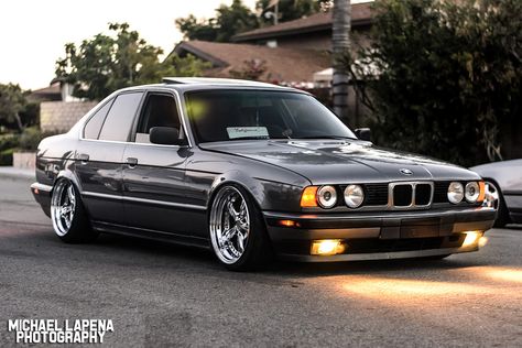 Bmw 740, Bmw 525, Serie Bmw, Mobil Bmw, Bmw 540i, Bmw 525i, Bmw Classic Cars, Bmw E38, Bmw E34