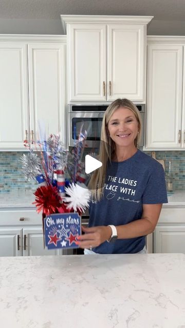 Diy Fireworks Decoration, Patriotic Centerpieces Diy, America Patriotism, Fireworks Centerpiece, Patriotic Centerpieces, Patriotic Food, Summer Centerpieces, Fourth Of July Decorations, Fourth Of July Decor