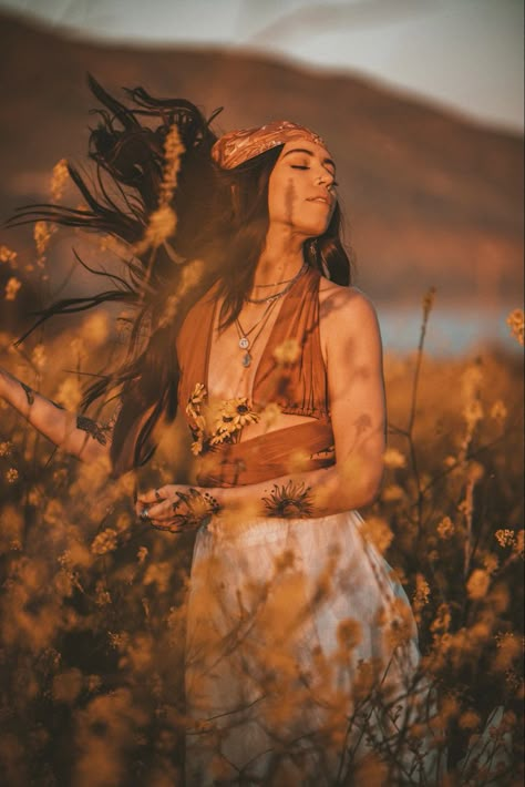 Divine Feminine Photography, Nature Goddess Photoshoot Ideas, Wild Woman Photoshoot, Earthy Goddess Photoshoot, Spirituality Photoshoot, Astrology Photoshoot, Romani Photoshoot, Mystic Photoshoot, Sound Healer Photoshoot