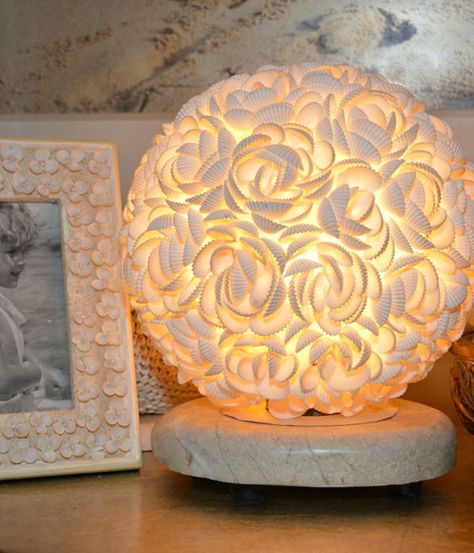 Shell Lamp Diy, Sea Shell Lamp, Shell Lighting, Shell Lamps, Shell Lights, Sea Shells Diy, Coastal Table, Shell Light, Elegant Floor Lamps