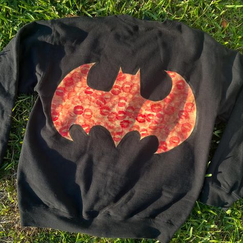 Bleached sweater I made about a month ago for my sweet boyfriend 🦇❤️ love how this turned out so much and he did too :) I do customs so dm me if you’re interested!! - - - #bleachedshirt #bleachart #batman #lego #legobatman #dccomics #kisses #custommade #painter #womanownedbusiness #artistreel #mixedmediaartist #creative #artist #paintingreel #supportsmall #hispanicartist #paintingwip #originalart #originalpainting #smallbusiness Boyfriend Kiss Hoodies, Batman Kiss Shirt, How To Make Kisses Hoodie, Kissed Hoodie Ideas, Batman Basket, Batman Gifts For Boyfriend, Bleached Sweater, Kisses Hoodie, Batman Sweatshirt