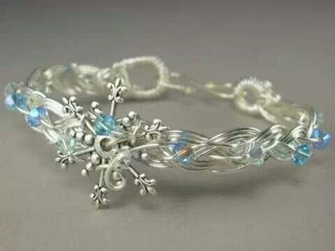 i want one! Snowflake Jewelry, Robes Vintage, Winter Jewelry, Magical Jewelry, Wire Wrapped Bracelet, Designer Jewellery, Christmas Gift Jewelry, Jack Frost, Fantasy Jewelry