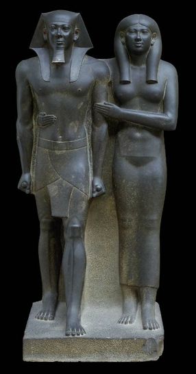 Ancient Egyptian Statues, Egypt Museum, Egiptul Antic, Istoria Artei, His Queen, Egyptian Artifacts, Ancient Egypt Art, Egypt History, Egypt Art