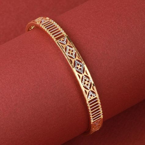 Bangals Design In Gold, Latest Gold Jewellery Designs, Plain Gold Bangles, Latest Gold Jewellery, Gold Earrings For Kids, Kalyan Jewellers, Gold Bangles For Women, Gold Jewelry Outfits, New Gold Jewellery Designs