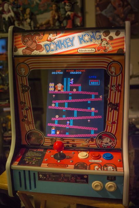 Donkey Kong Game Retro, Old Arcade Machines, Retro Arcade Game Machine, Mini Arcade Games, Vintage Arcade Machine, Donkey Kong Aesthetic, Retro Arcade Aesthetic, 80s Arcade Aesthetic, Donkey Kong Arcade Machine