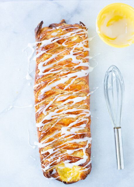 Treats: Pineapple Cream Cheese Danish Braid Pineapple Danish Recipe, Pineapple Danish, Easter Pastry, Pineapple Breakfast, Puff Pastry Braid, Danish Braid, Butter Braids, Easter Pastries, Pineapple Cream Cheese