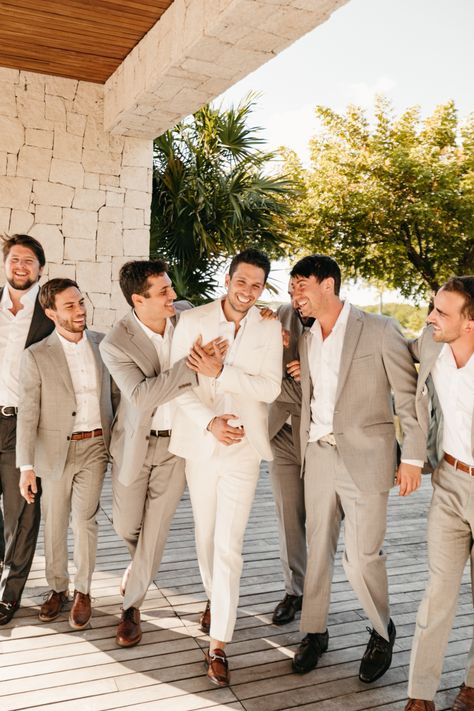 Tan Suit Wedding, Beach Wedding Groom Attire, Bodas Boho Chic, Beach Wedding Groom, Beach Wedding Suits, Cancun Destination Wedding, Taupe Wedding, Wedding Groomsmen Attire, Beach Wedding Attire