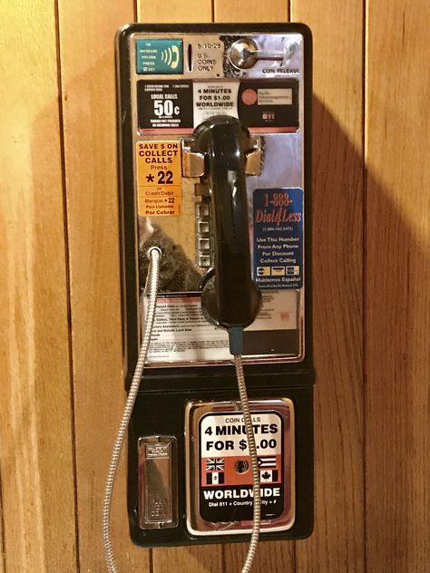 Pay Phone Tattoo, Pay Phone Aesthetic, Abandoned Arcade, Isolation Photography, Basement Vibes, Blood Knot, 80s Phone, Extraordinary Machine, Public Phone