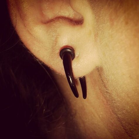 Stretched ears to 3mm Stretched Ears Aesthetic, Small Stretched Ears, Ears Aesthetic, Stretched Ear Lobes, Stretched Ears, Personal Photo, Hoop Ring, Nostril Hoop Ring, Piercings