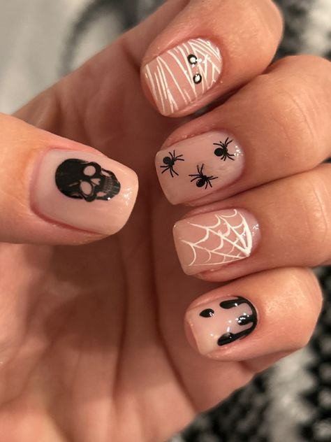 Spooky Short Nail Designs, Halloween Nails On Natural Nails, Easy Spooky Nail Art, Cute Halloween Nails For Kids, Shellac Halloween Nails, Short Square Acrylic Nails Halloween, Halloween Nail Designs Short Square, Nude Halloween Nail Designs, Skeleton Nails Designs