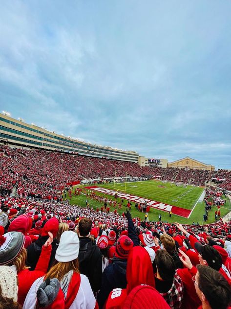 Wisconsin College Aesthetic, Wisconsin Game Day, Wisconsin Madison Aesthetic, Wisconsin Madison University, University Of Wisconsin Madison Aesthetic, University Of Wisconsin Aesthetic, University Of Madison Wisconsin, Madison Wisconsin Aesthetic, Uw Madison Aesthetic