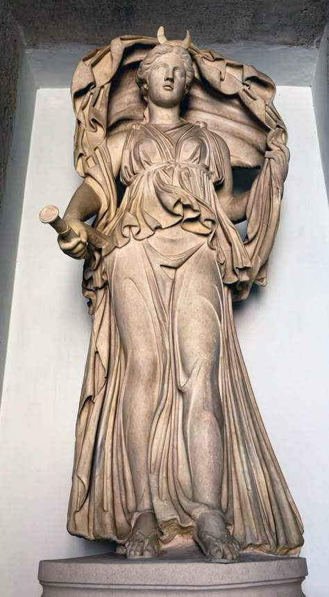 Sui Generis — Statue of Selene (Roman Luna), goddess of the... Selene Goddess Of The Moon Statue, Luna Roman Goddess, Moon Goddess Statue, Selena Goddess Of The Moon, Selene Statue, Luna Goddess Of The Moon, Selene Tattoo, Lady Selene, Hekate Statue