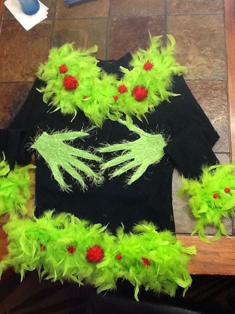 Grinch Sweater: If you are attending an ugly Christmas sweater party this year, we have got you covered! Here are 25 Ugly Christmas Sweater Ideas for you to use as inspiration. Ugly Christmas Sweater Ideas, Christmas Sweater Ideas, Diy Christmas Sweater, Grinch Christmas Party, Le Grinch, Whoville Christmas, Diy Ugly Christmas Sweater, Tacky Christmas Sweater, Grinch Christmas Decorations