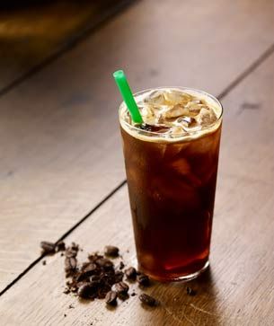 Starbucks- Iced Americano- MMMMMMM Kopi Starbucks, Café Starbucks, Iced Americano, Starbucks Menu, Cafe Bistro, Sweet Pastries, Iced Drinks, Starbucks Iced, Coffee Company