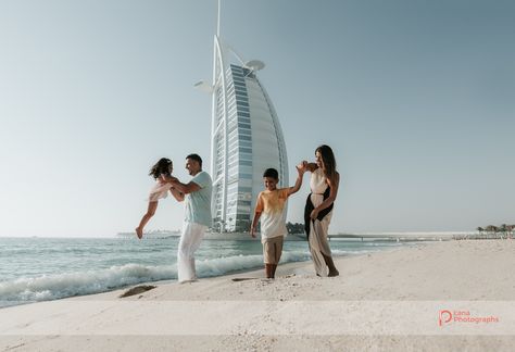 Dubai Family Photography, Dubai Family, Beach Photoshoot Family, Dubai Photoshoot, Manifest Board, Dubai Garden, Dubai Beach, Photoshoot Family, Chicago Hotels