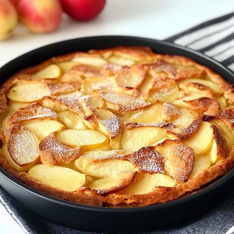 Découvrez les Secrets du Clafoutis aux Pommes - Un Classique Réinventé Dessert Leger, Cake Factory, Fruit Desserts, Flan, Tupperware, Food Lover, Mousse, Healthy Snacks, Biscuits