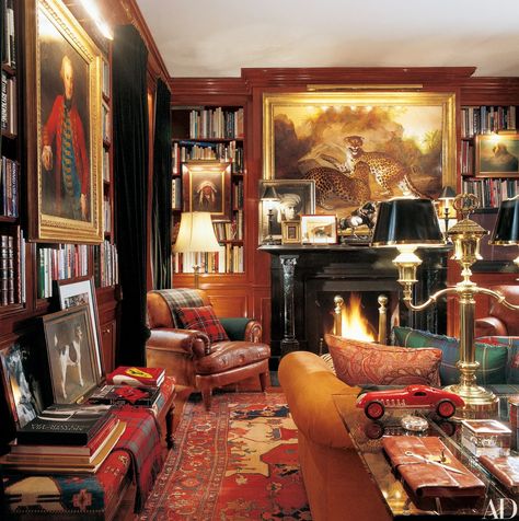 Step Inside Ralph Lauren's House in New York | Architectural Digest Ralph Lauren Living Room, Winter Home Decor Cozy, Ralph Lauren Home Living Room, Ralph Lauren Interiors, Home Decor Winter, Winter Home, Maximalism, Dark Academia Aesthetic, Winter Home Decor