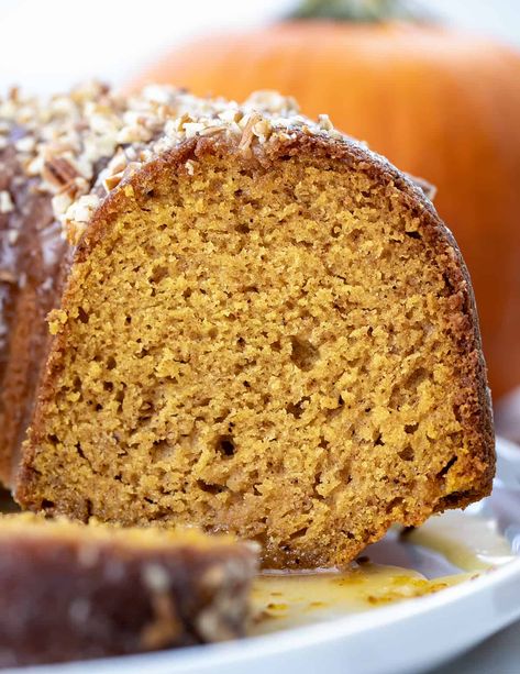 Pumpkin Pecan Bundt Cake, Coffee Bundt Cake, Pumpkin Spice Bundt Cake, Fresh Pumpkin Recipes, Spice Bundt Cake, Spiced Cake, Glaze For Cake, Pumpkin Coffee Cakes, Fresh Pumpkin