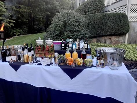 Diy Party Bar, Beverage Station Party, Mobile Bartending, Mobile Bars, 60th Bday, Alcohol Bar, Serving Bar, Birthday Drinks, Backyard Bar