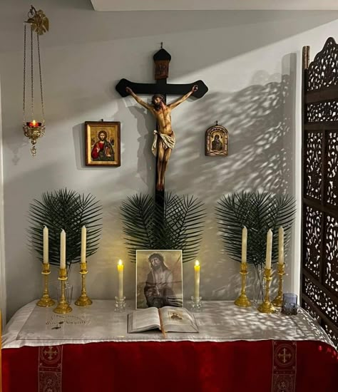 Home Altar Catholic Beautiful, Home Oratory, Wall Altar Ideas Catholic, Orthodox Altar, Catholic Home Altar, Catholic Church Stained Glass, Home Chapel, Home Altar Catholic, Prayer Room Ideas