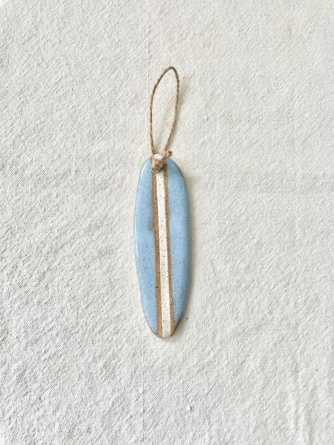 Surfboard Ornament Longboard - Etsy Clay Surfboard, Surfboard Jewelry, Surf Board Decor, Ocean Room Decor, Surf Jewelry, Sea Crafts, How To Make Clay, Sea Glass Crafts, Ceramics Pottery Art