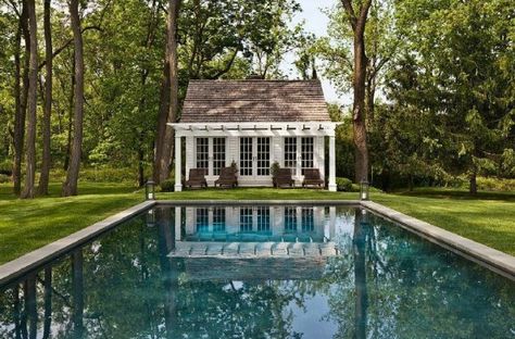 Are you hooked? Take my quiz to find out. If you love houses as much as I do, then I bet you can't click just one! - Julia Country Pool House, Country Pool, Pool Guest House, Moderne Pools, Summer Swimming Pool, Taman Air, Old Stone Houses, Bucks County, Garden Pool