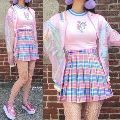 2018 KAWAII CANDY PASTEL RAINBOW SKIRT Mode Indie, Candy Pastel, Kawaii Candy, Outfits Pastel, Goth Outfit, Rainbow Skirt, Stylish Lady, Mode Kawaii, 일본 패션