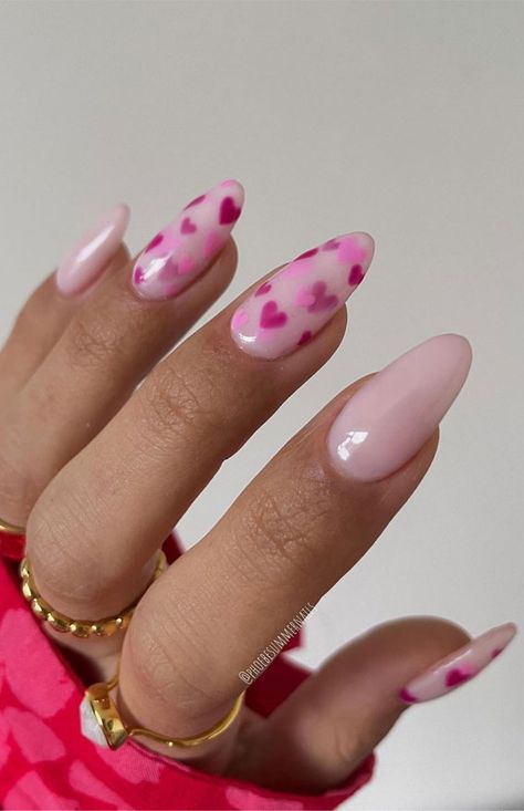 Almond Shaped Valentines Day Nails, Pink Valentines Day Nails, Valentine Nails Pink, White Gel Nails, Pink Nail Art Designs, Valentines Day Nails, Art Designs Ideas, Nail Designs Valentines, White Acrylic Nails