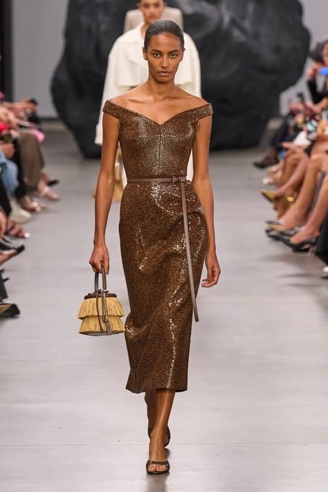 Michael Kors Collection Spring/Summer 2025 - New York Fashion Week - fashionotography The Talented Mr Ripley, Talented Mr Ripley, Mr Ripley, Michael Kors Fashion, Summer 2025, Embroidery Flowers Pattern, Michael Kors Collection, Flowers Pattern, The 1950s