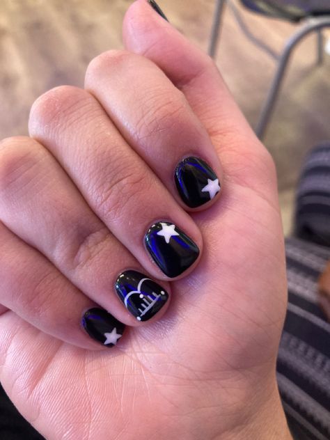 Darth Vader Nail Art, Darth Vader Nails Star Wars, Starwars Nails Easy, Starwars Nails Simple, Darth Vader Nails, Star Wars Nails Simple, Star Wars Nail Art, Moms Nails, Star Wars Nails