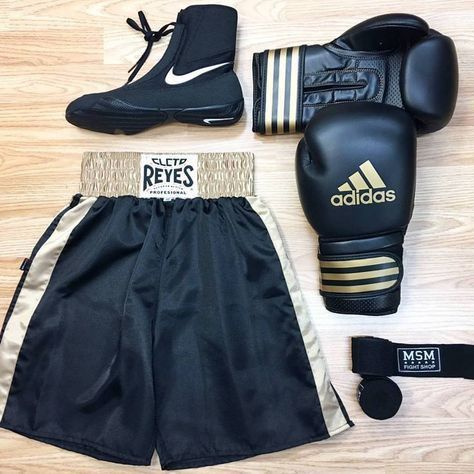 Boxing Sparring, Boxer Aesthetic, Boxing Trunks, Kick Boxing Girl, Boxing Clothes, Boxing Shoes, Kickboxing Workout, Boxing Girl, Boxing Shorts