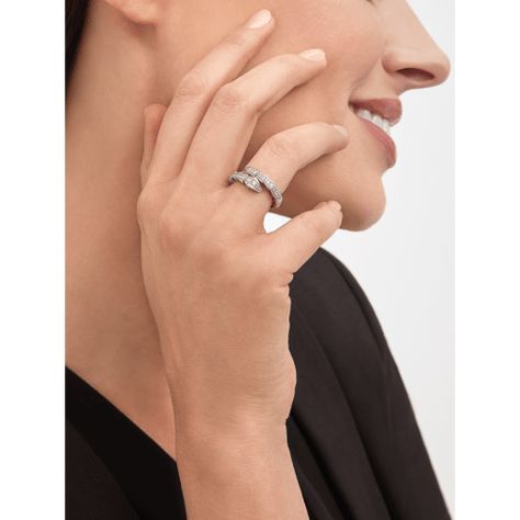 Serpenti Viper Ring 356886 | Bvlgari Bvlgari Serpenti Ring, Rings Bvlgari, Bvlgari Ring, Bvlgari Serpenti, Bypass Ring, Gold Ring Sets, Ring Fit, Ring Size Guide, Color Oro