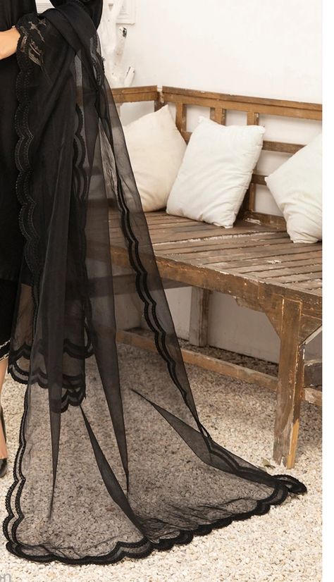 #designer #dupatta #black #pakistani Black Dupatta Designs Ideas, Frill Dupatta Designs, Dupatta Designs Ideas, Duppattas Designs Ideas, Plain Suit, Black Dupatta, Designer Dupatta, Fashionable Saree, Wedding Flower Jewelry