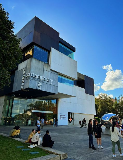 Museum Of Contemporary Art Sydney, Sydney Museum, Cubism Sculpture, Gallery Architecture, Sydney Photography, Australia Sydney, Art Museums, Building Architecture, Sculpture Painting