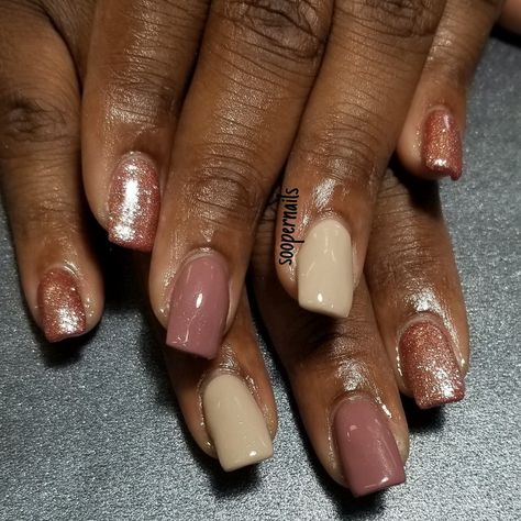 Gold Accent Nails, Gold Accent Nail, Rose Gold Accents, Accent Nails, Gold Accent, Gold Accents, Nail Art, Rose Gold, Nails