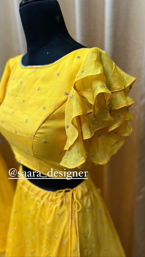 Rufflesleeves Butterfly Sleeves Blouse For Lehenga, Butterfly Hands For Blouses, Butterfly Sleeves Blouse For Saree, Butterfly Hands Blouse Designs, Frill Blouse Designs Latest, Haldi Girl, Yellow Blouse Design, Crop Top Blouse Designs, Ruffle Blouse Designs