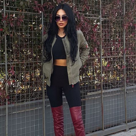 Army Green Jacket, Worth The Wait, Flight Jacket, Kendall Jenner, Kylie Jenner, Military Jacket, Leather Pants, Flight, Black Jeans