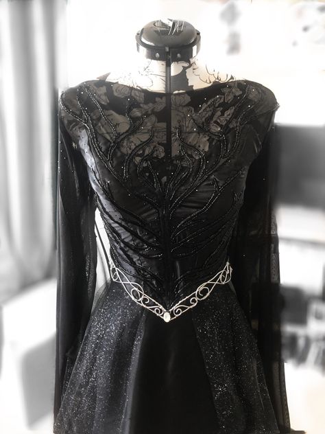 High Lady of the Night Court Feyre Archeron inspired dress.hand made Made to order. Customizable  Inspired by A Court of Thorns and Roses book series by Sarah J. Maas  Payment plan available - please message before ordering  Black satin gown. Corseted bodice with boning. Beaded and stoned decoration. Mesh cape.  Message for more details and for your sizing. Please message BEFORE ordering if you would like it customized.  If you are interested in another costume not shown in my shop, please messa Winter Court Acotar Dress, High Lady Dress, Feyre Black Dress, High Lady Of The Night Court Dress, Night Court Ball Gown, A Court Of Thorns And Roses Wedding Theme, Acotar Outfit Ideas, Night Court Gown, Night Court Decor