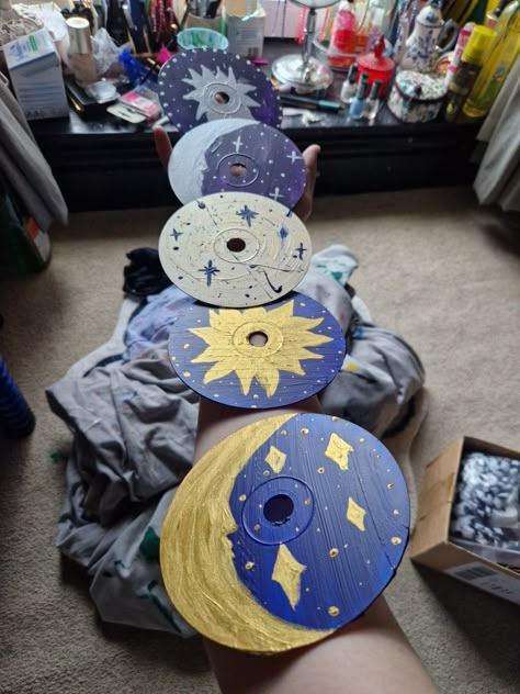 Space Room Decor Aesthetic, Diy Sun And Moon Decor, Space Aesthetic Room Ideas, Space Core Room, Moon And Sun Decor, Celestial Themed Room, Sun And Moon Room Decor, Diy Celestial Decor, Spacecore Room