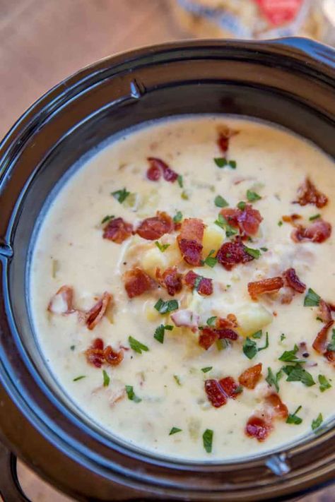 Crockpot Clam Chowder, Slow Cooker Clam Chowder, Best Clam Chowder Recipe, Yukon Potatoes, Parmesan Potatoes, Donut Recipe, Zucchini Chips, Soup Recipes Slow Cooker, Crockpot Dishes