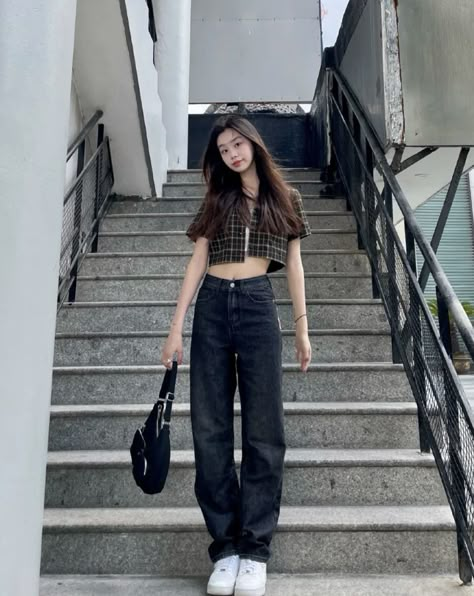 Summer Korean Outfits, Aesthetic Korean Outfits, Cute Outfits Korean, Outfit Ideas Korean, Summer Outfits Casual, Korean Summer Outfits, Outfit Korean Style, Korean Fashion Summer, Chic Summer Outfits