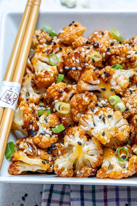 Sweet and Spicy Baked Cauliflower Recipe | Healthy Fitness Meals Vegetarian Cauliflower Recipes, Baked Cauliflower Recipe, Resep Vegan, Recipe Cauliflower, Cauliflowers, Plats Healthy, Salad Buah, Cauliflower Recipe, Baked Cauliflower