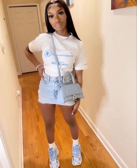 Birthday Fit With Sneakers, Hot Pink Balenciaga Sneakers Outfit, Skirt Outfits With Sneakers Black Women, Offwhite Outfits For Black Women, Baddie Outfits Designer, Low Ricks Outfit, Sneaker Birthday Outfit, La Outfits Black Women, Gucci Outfits Black Women