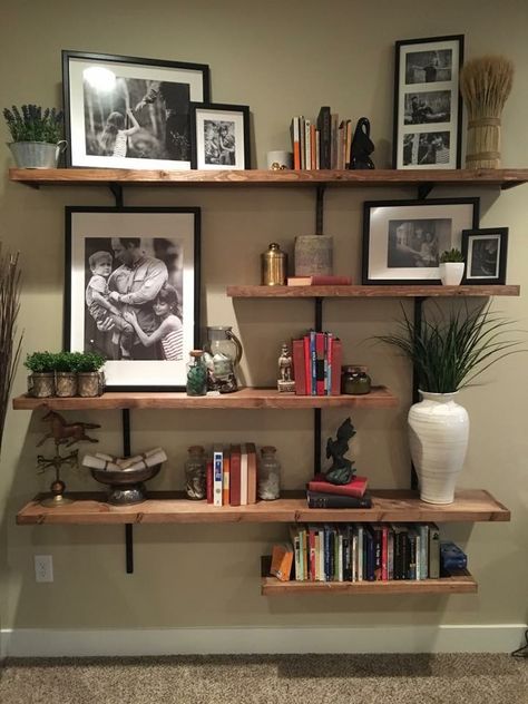 نباتات منزلية, Home Decor Ideas Bedroom, Diy Rustic Decor, Wall Bookshelves, Living Room Shelves, Room Shelves, Decor Ideas Bedroom, Home Decor Living Room, Decor Home Living Room