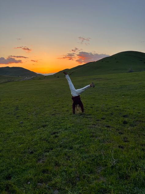 Pretty Mountains, Sunset Pretty, Cute Friends, Nature Beautiful, Nature